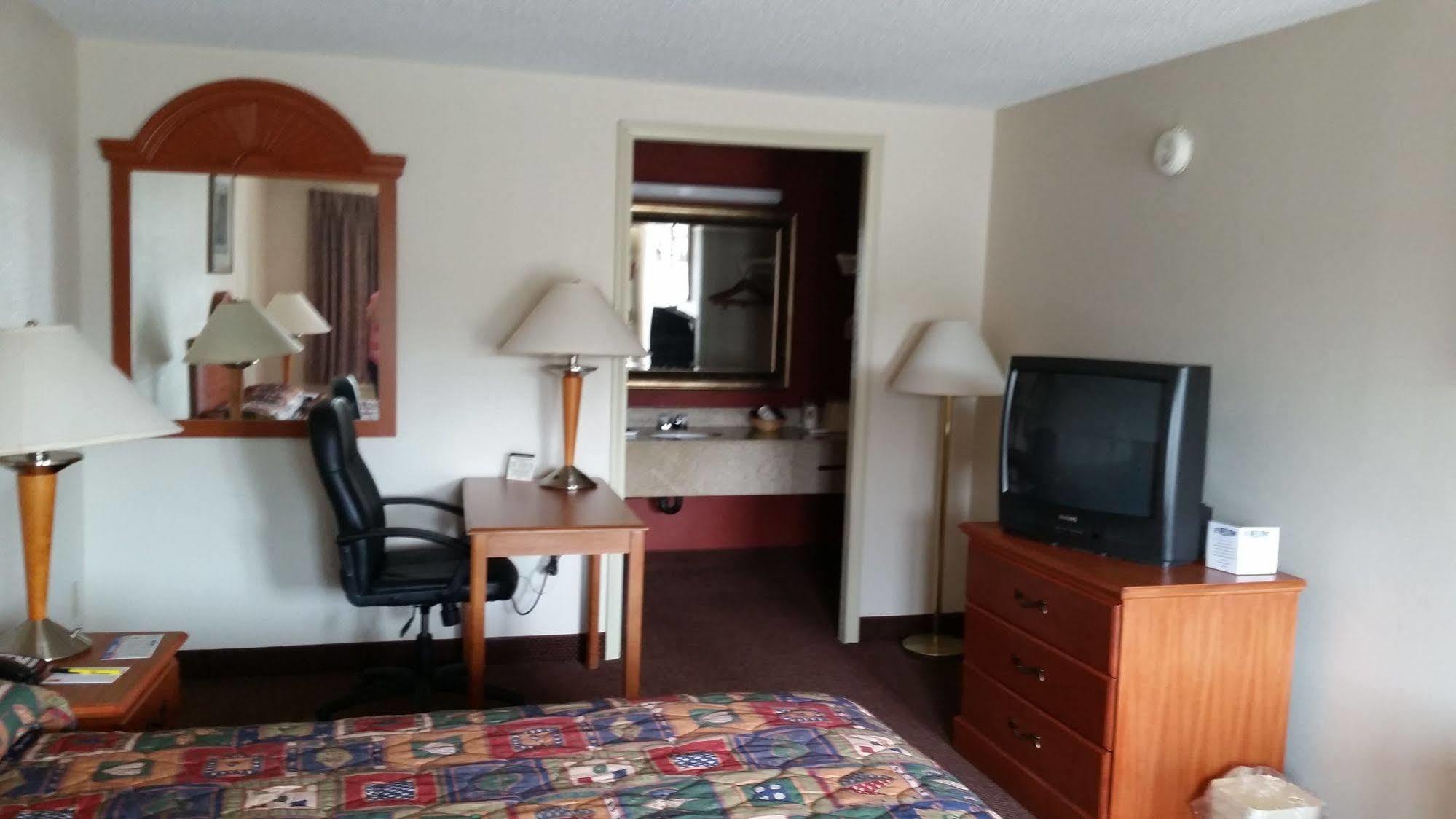 Mayfield Inn Clarion Extérieur photo